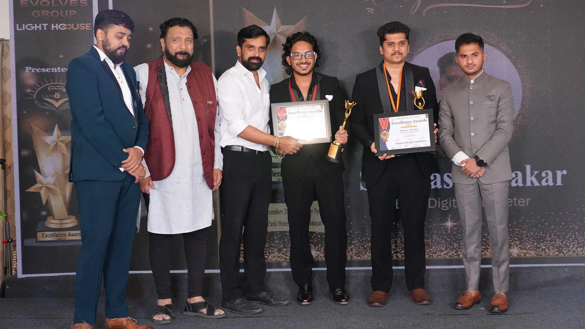 Excellence Award for Extro Marketing Agency 01